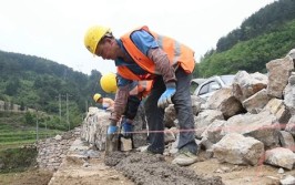 抢工期 保畅通 镇远县G211公路改扩建工程火热施工(改扩建工程工期公路天眼)