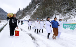 天使与时间赛跑 4 个半小时(岑巩救援天马风雪小分队)