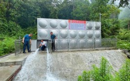 铜梁土桥镇：消防水箱“排兵布阵” 森林防火有保障(水箱铜梁桥镇林区森林防火)