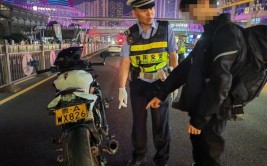 改装排气“炸街”扰民？交警：罚款700元并限期将车辆恢复原状(改装排气管原状扰民交警)