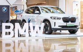 永康泓宝行全新BMW 3系象珠镇外展(宝马创新互联偶像运动)