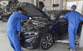 再看看自己的粗修PASSAT(自己的宝马再看看老师修车)