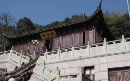 龙泉寺里的知识精英与普通人他们分别在寻找什么