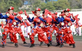 翼城花鼓传承后继有人(花鼓传承小学表演学校)