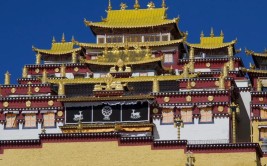 迪庆松赞林寺极具建筑艺术的藏地寺院被誉为小布达拉宫