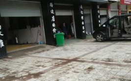 汽修厂到底多挣钱？你肯定猜不到(汽修厂挣钱店面老板自己的)