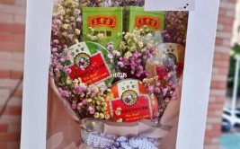 快看今年教师节的新宠用教师必备的红笔包花束用润喉糖做扇子