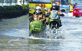 车厢还在漏水，东莞到中山居然搞了个来回(中山漏水还在车厢来回)