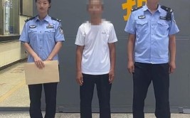 这个小区多辆电动自行车电瓶被盗 民警用这种方式锁定嫌犯……(电瓶民警被盗小区宝坻)