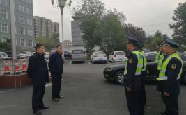 发现这些情况请立即举报(泌阳出租车重拳乘客整治)