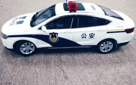 聊聊我收藏的日本警车模型(警车模型收藏聊聊这台)