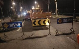 路面伸缩缝“惹祸”致车辆爆胎！​南宁车主：道路维护方迟迟不赔偿(伸缩缝赔偿惹祸道路车辆)