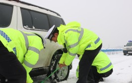 沁阳交警上演一场紧急救援(被困救援大雪深山交警)