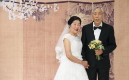 冷水滩：为105对农村夫妇补拍婚纱照庆七夕(婚纱照红网夫妇中老年农村)