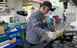 探店 I 驰加深圳站保养体验(保养体验机油师傅工作人员)