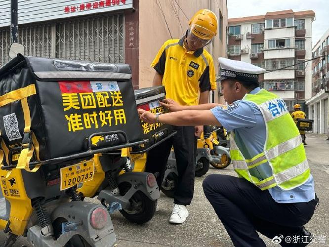 长治交警：襄垣交警为外卖骑手“配送安全”(交警骑手外卖襄垣出行) 汽修知识