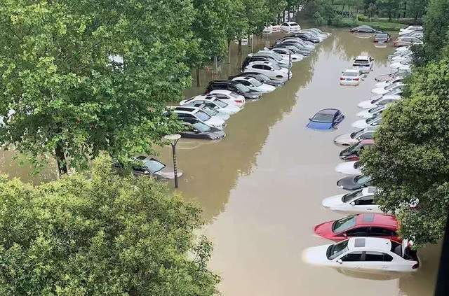 却成“泡水车”！福州陈先生很糟心……(爱车水车车辆台风维修) 汽修知识