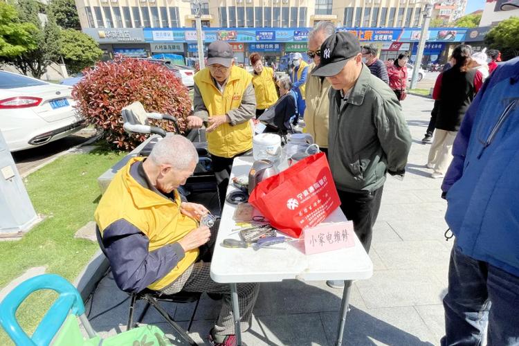 修钟表、配钥匙……石龙这些“小修小补”你知道几家？(小修你知道钟表几家配钥匙) 汽修知识