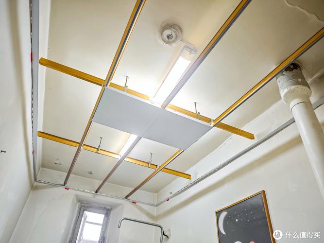 100块吊个顶咱自学成才(返潮房顶自学成才厕所不用) 建筑知识