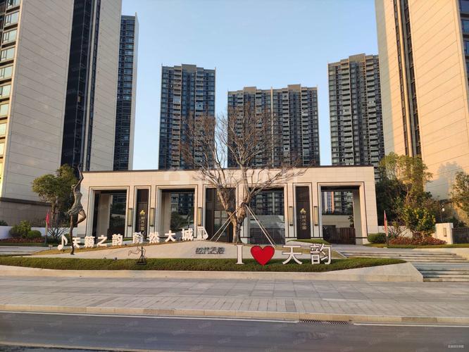 时代天韵拿什么来支撑其房价？(时代知识拿什么南向支撑) 建筑知识
