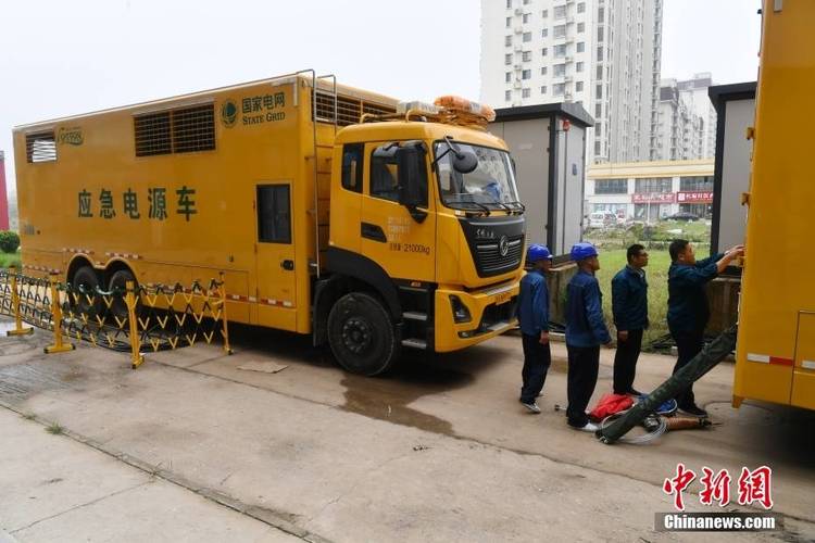 1000余名抢修人员、90余台应急发电车抵达涿州 电力抢修全面展开(抢修电车应急供电电力) 汽修知识