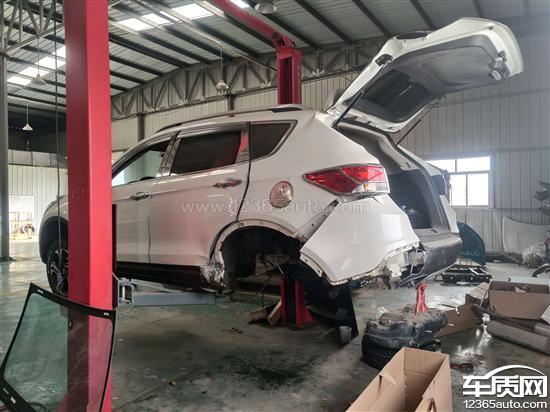 老款配件不匹配 长沙一4S店敲变形后再装(配件东风风神他在服务有限公司) 汽修知识 老款配件不匹配 长沙一4S店敲变形后再装(配件东风风神他在服务有限公司) 汽修知识