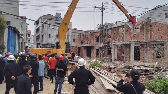 违建先建起来了，黄陂依法拆除违建(拆除违建还没来了极目) 汽修知识