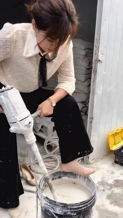 修理师傅要价 100 元(女人主人孩子师傅妻子) 汽修知识 修理师傅要价 100 元(女人主人孩子师傅妻子) 汽修知识
