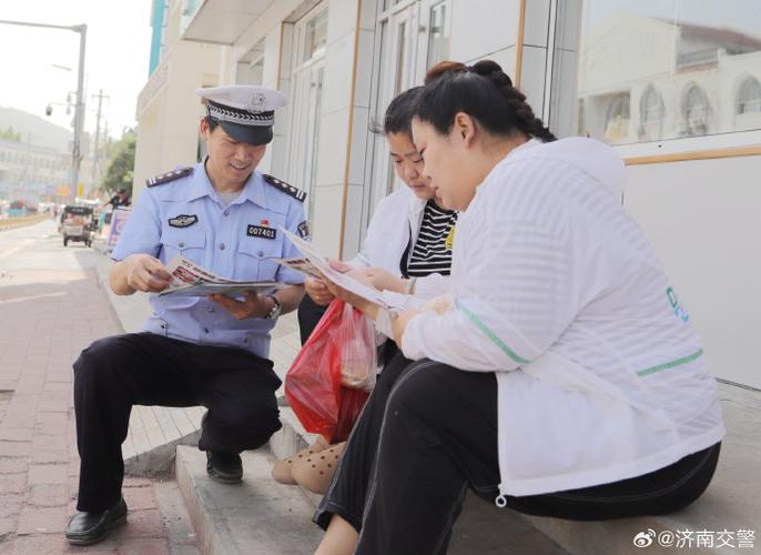 “一盔一带”安全守护！莘塍交警开展交通安全整治(头盔佩戴电瓶车交警浙江日报) 汽修知识