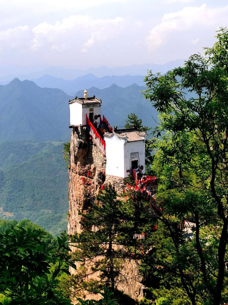 陕西镇安：向云端 去塔云山避暑(云海云山气候镇安景区) 汽修知识