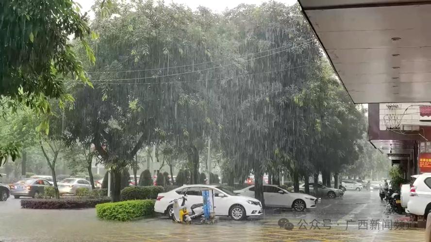 大雨淹了自家车如何理赔？这些“锦囊”请收好(车辆保险公司维修理赔水车) 汽修知识