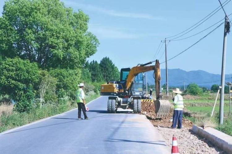 邢台平乡10公里道路改造施工一年停工一月 交通局：3天完工(田庄路段停工村民农忙) 汽修知识