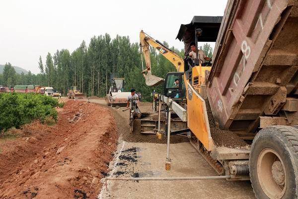 到底啥原因(都是道路拓宽农村修路) 汽修知识