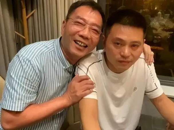 父亲陈文财一动作真圈粉(剪彩开业见人都是细节) 汽修知识 父亲陈文财一动作真圈粉(剪彩开业见人都是细节) 汽修知识