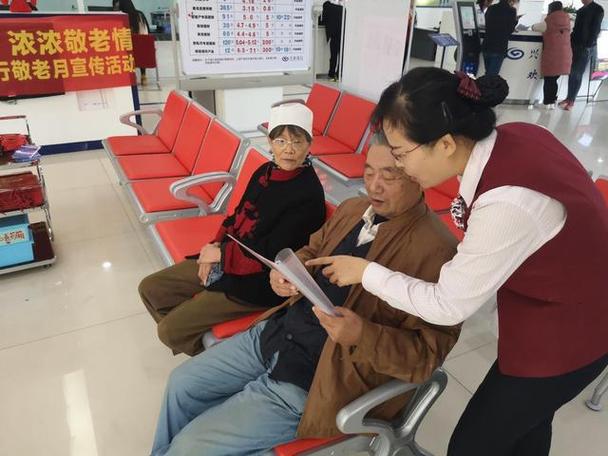 河南新乡暗访通报：一窗口工作人员称不懂业务也不知相关号码(行政服务中心工作人员窗口群众优化) 汽修知识