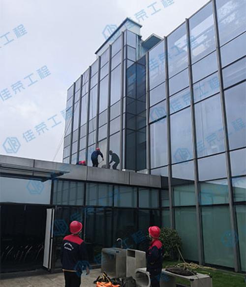 专业的玻璃幕墙维保服务公司有哪些？(玻璃幕墙幕墙服务公司服务建筑) 汽修知识