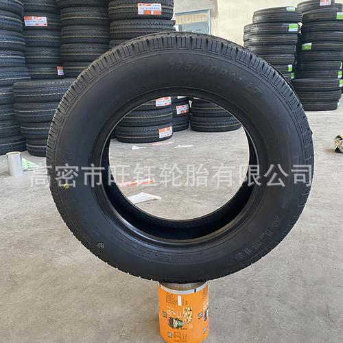 汽车轮胎使用寿命有多长?(轮胎磨损路面花纹五年) 汽修知识 汽车轮胎使用寿命有多长?(轮胎磨损路面花纹五年) 汽修知识