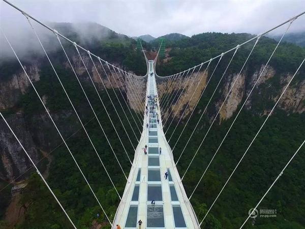 华东第一高空玻璃桥就在浙江这个地方 本周正式迎客(景区高空玻璃浙江日报迎客) 汽修知识