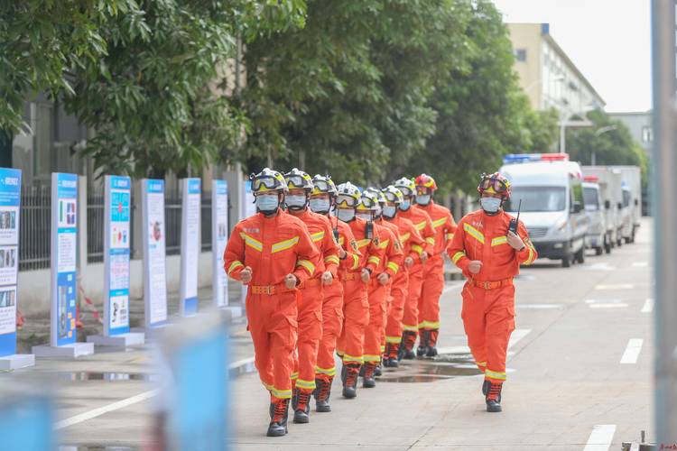 是他们日夜守护这座城！广州“最美应急人”出炉(应急最美管理局这座森林) 汽修知识