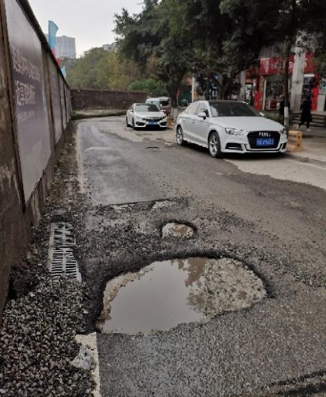 北京丰台区水衙沟路破损坑洼 养护中心4天修补300平方米(破损养护修补路面道路) 汽修知识