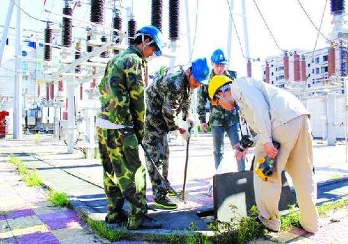 国网伊川县供电公司：排查通道隐患 确保线路安全(垂钓鱼塘供电线路排查) 汽修知识