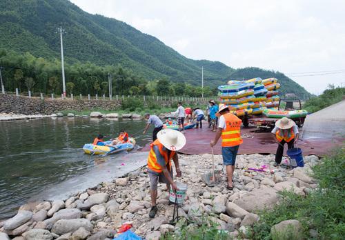 浙江安吉物业进村 守护绿水青山 范文模稿