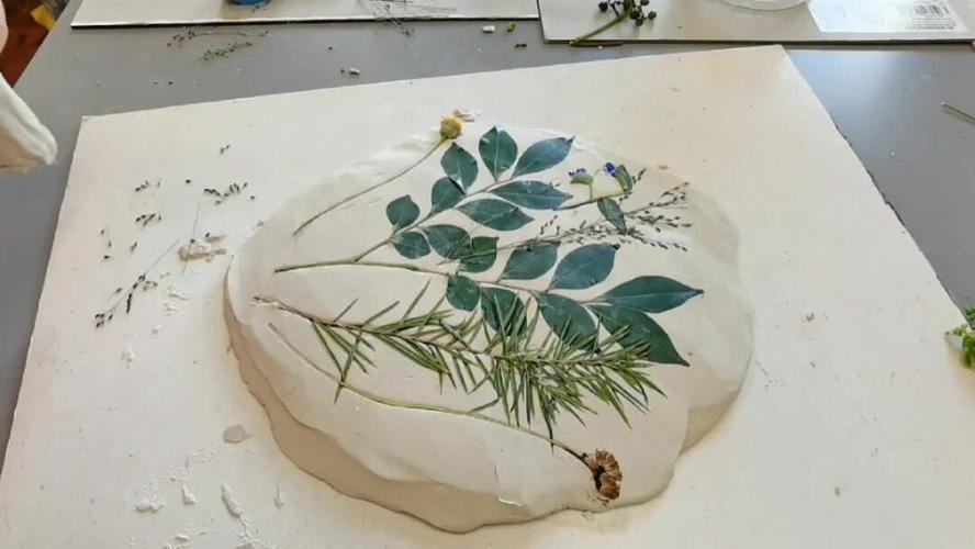 植物系石膏浮雕存住大自然的美 范文模稿